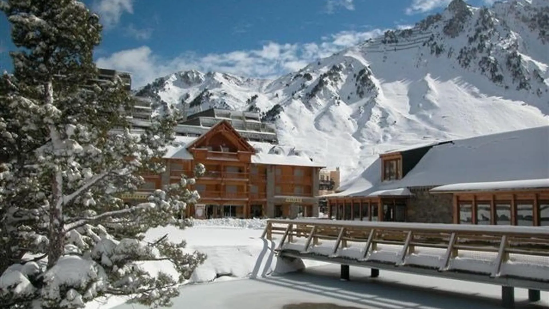 Apartment Studio Cabine 4 Pers. - Balcon, Parking Couvert, A 50M Des Pistes - Fr-1-404-209 La Mongie